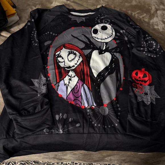 Nightmare Before Christmas (Jack & Sally) Women’s Crew Neck Sweatshirt size XL - Picture 1 of 2